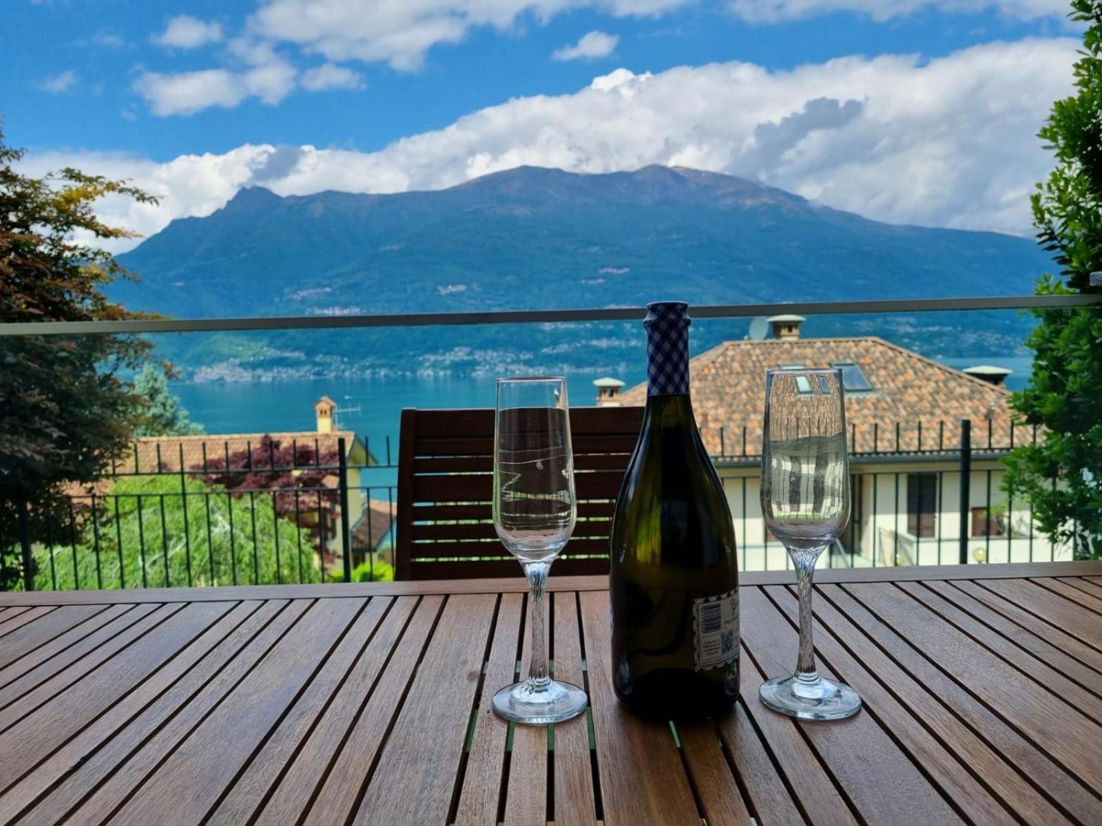 Apartment With Garden And Terrace Beautiful Lake View Bellano Exterior photo