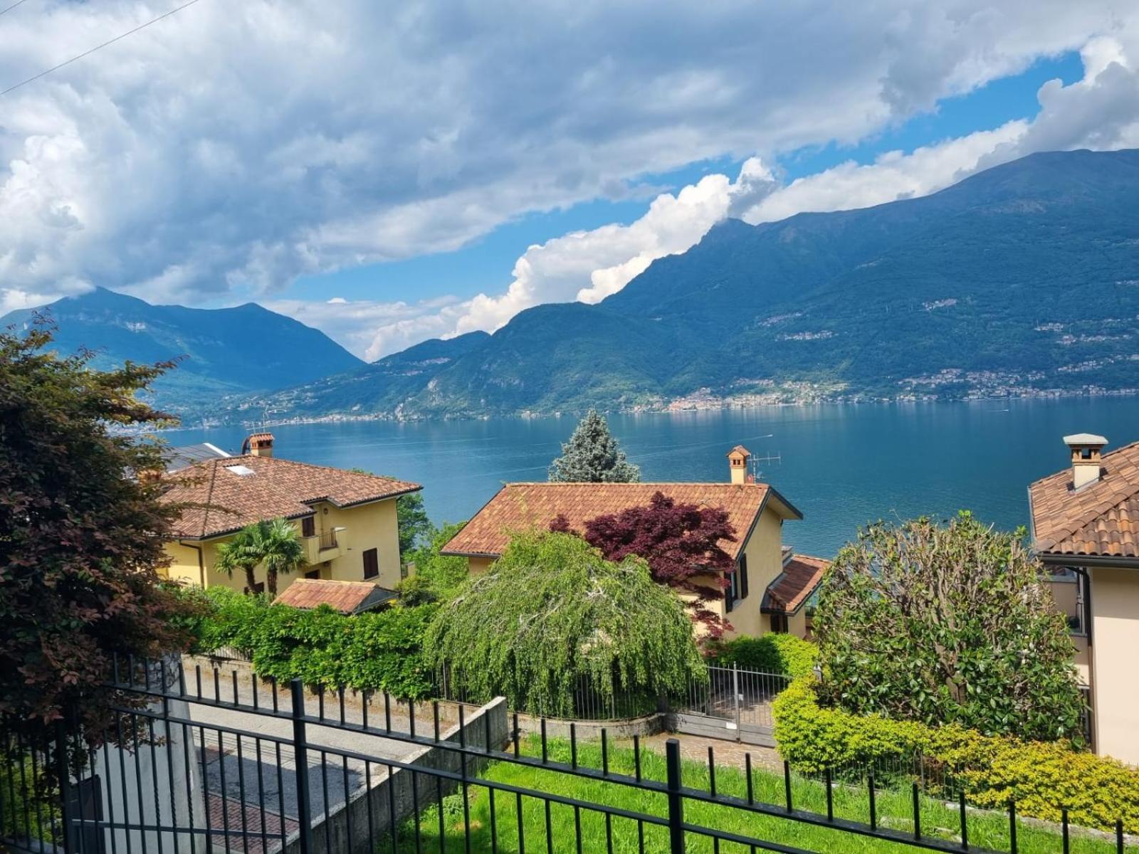 Apartment With Garden And Terrace Beautiful Lake View Bellano Exterior photo